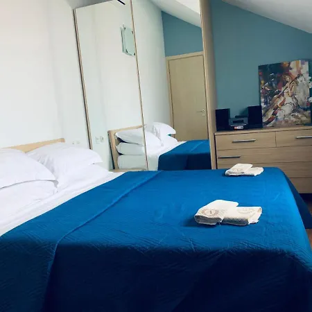 Adiutor Apartment *