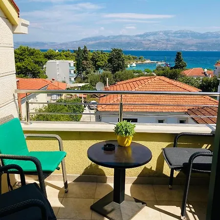 Apartment Adiutor Supetar
